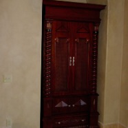 MAHOGANY TRADITIONAL2.JPG